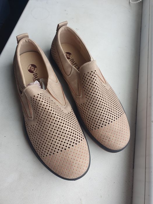 Чоловічі туфлі..