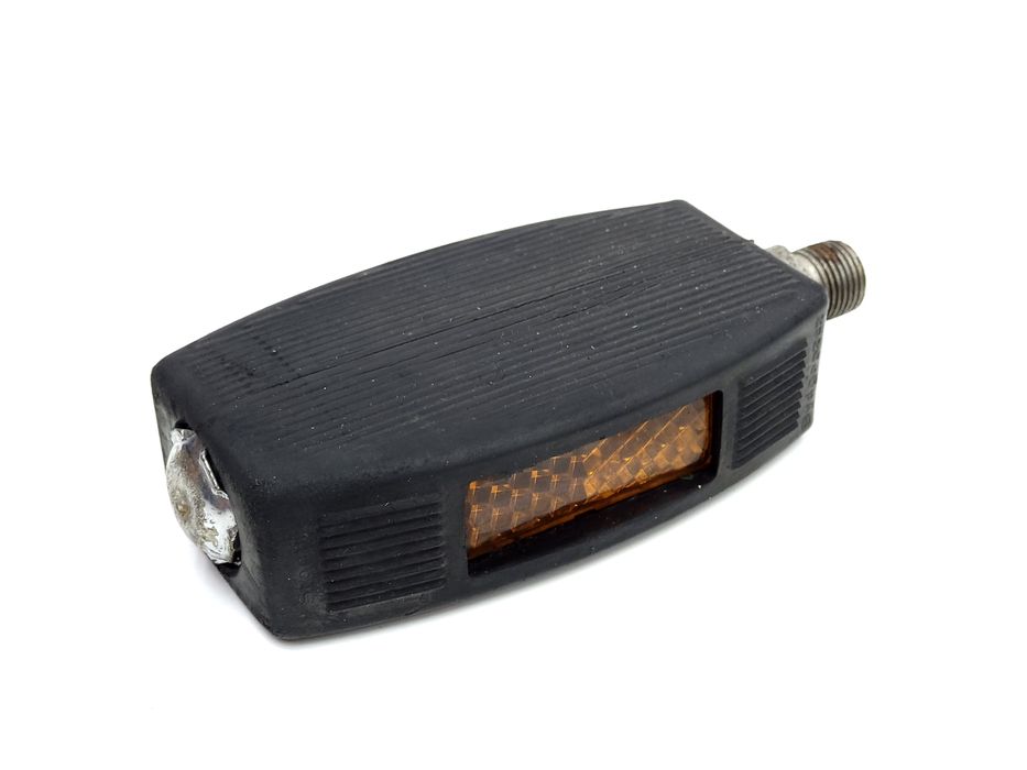 NOWY Lewy pedał gumowy Stomil Bydgoszcz ZZR Romet Karat Flaming Wigry