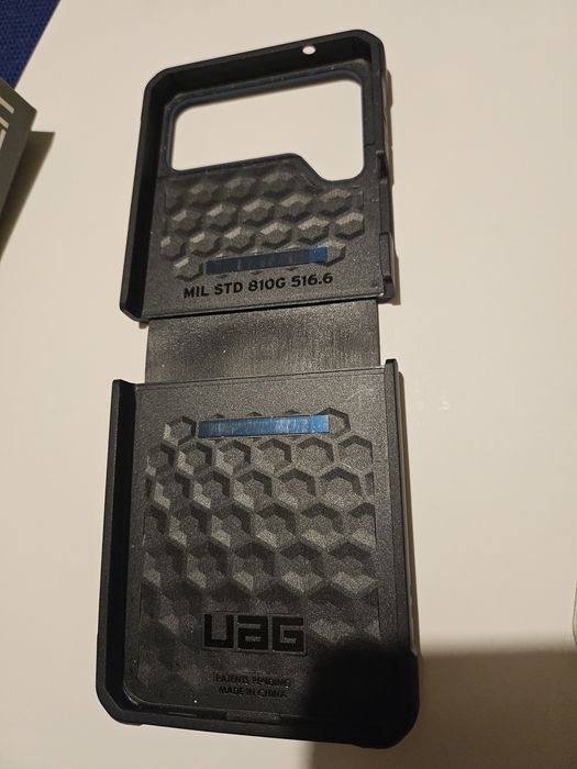 Etui na Samsung Galaxy Z Flip 4