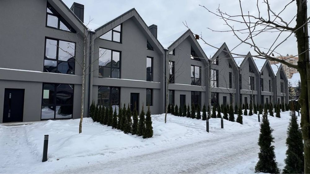 Таунхаус в центральній частині Бучі