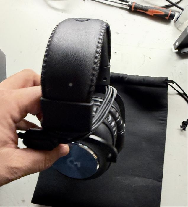 Fones Logitech Pro X