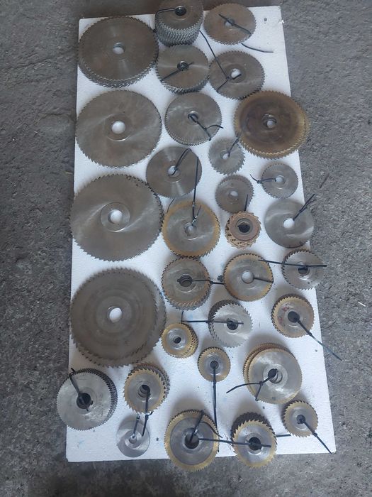 Sprzedam Frezy tarczowe