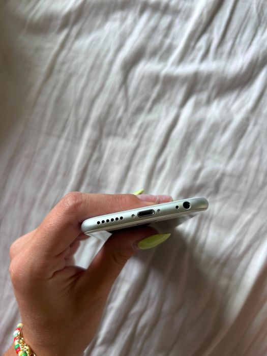 Telemóvel iPhone 6s 32GB