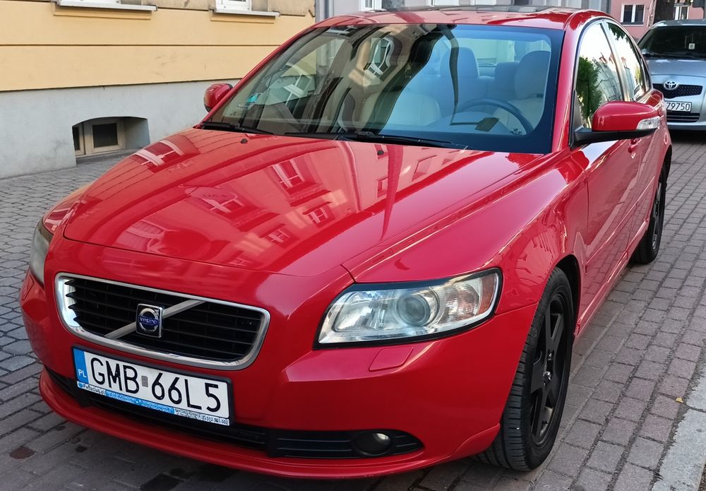 Volvo S40