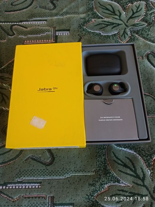 Навушники для I phone...Jabra elite active 65t black б/у