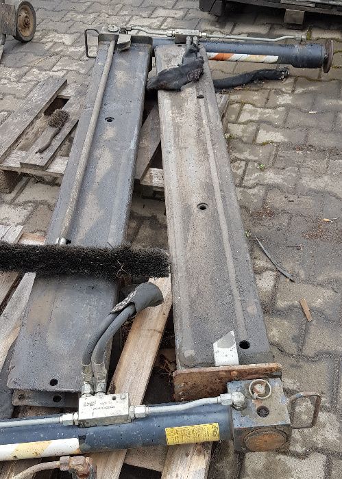 FASSI F110A podpory, nogi, wysięgniki