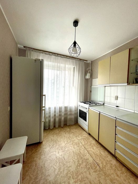 Продаж 2 кімнатна  чешка  Інгульський район сертифікат!