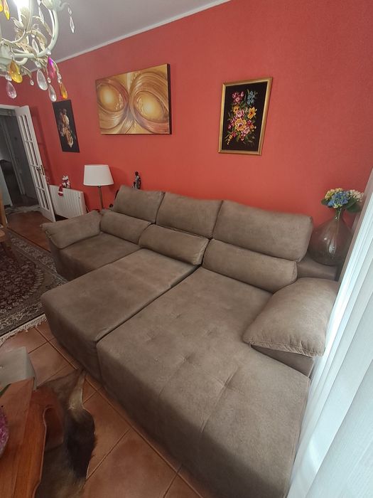 Sofa com chaise longue