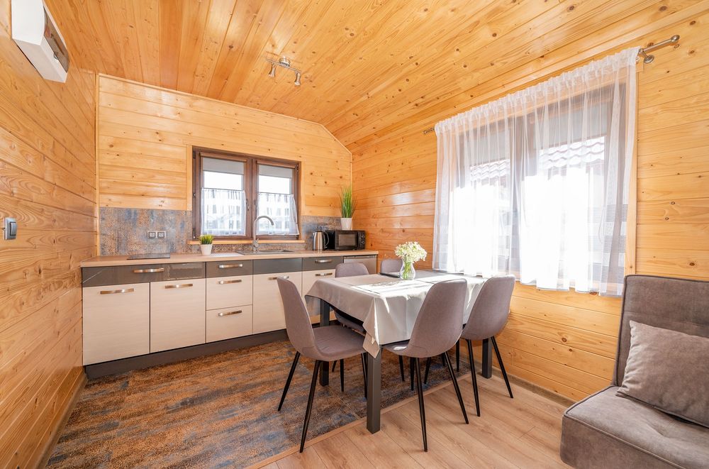 Domki nad morzem z JACUZZI