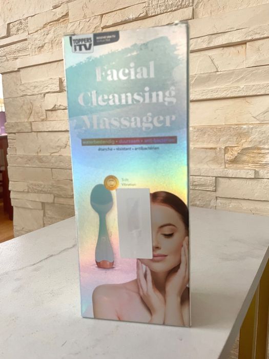 Szczoteczka soniczna do oczyszczania twarzy wodoodporna masaż