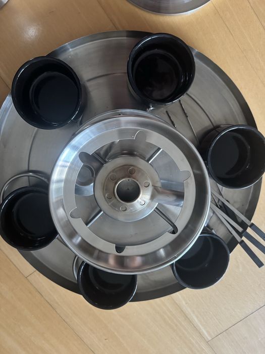 Fondue marca Bodum optimo para rodizio de carne, queijos, chocolate