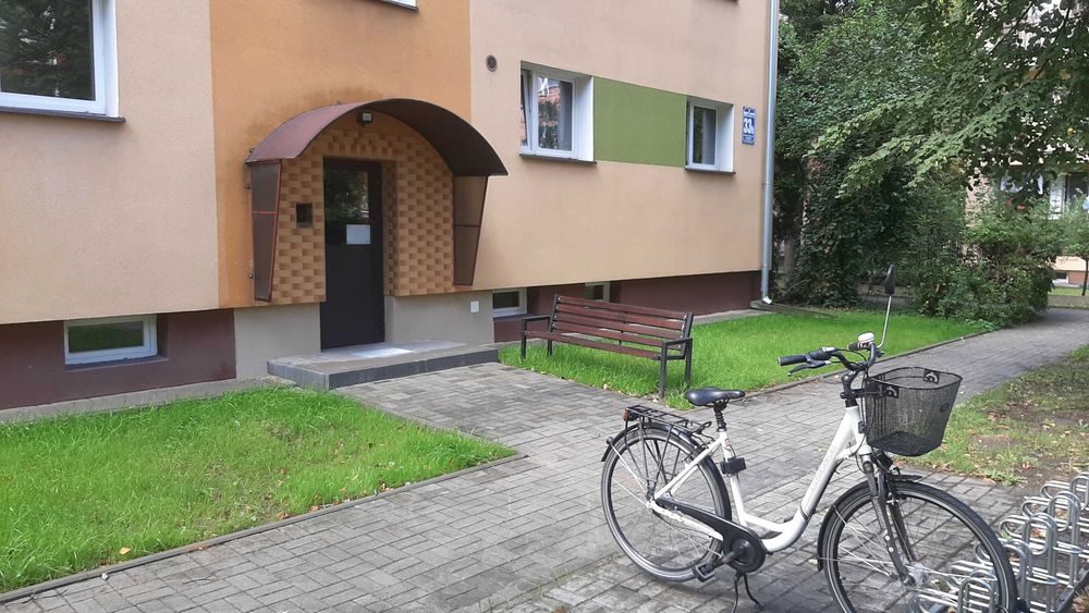 2 pokoje | 34,2 m² | Sportowa | wysoki parter | zamknięte osiedle | 10 min do WKD