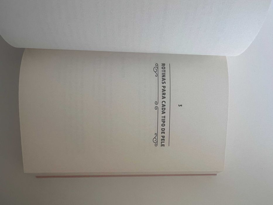 Livro Bíblia dos cuidados da Pele - Dra. Anjali Mahto