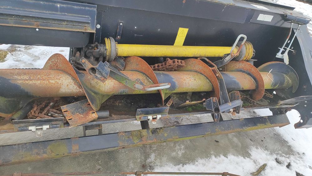 Жатка для збирання кукурудзи Oros 8+HSA