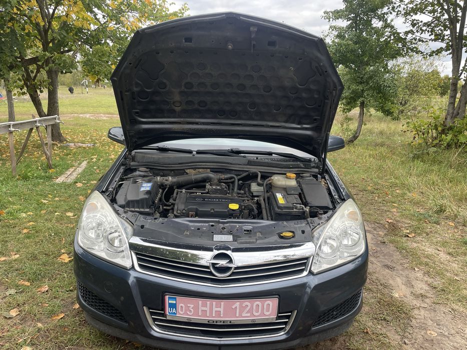 Опель Астра Н 1.4 бензин