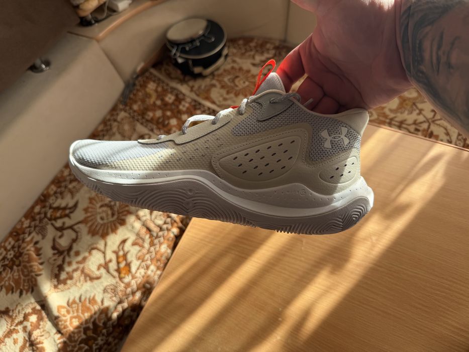 Кросівки Under Armour JET 23