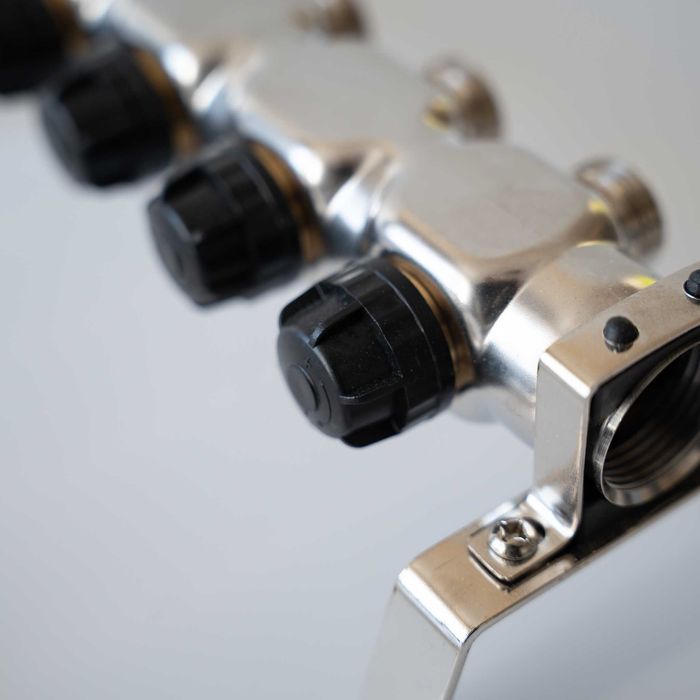 ROZDZIELACZ nierdzewny uzbrojony z pompą WILO - ZESTAW