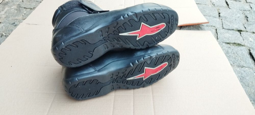 Botas alpinestars ,dainese T:45 e colete lombar