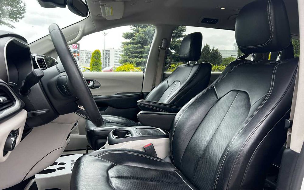 Chrysler Pacifica 2022