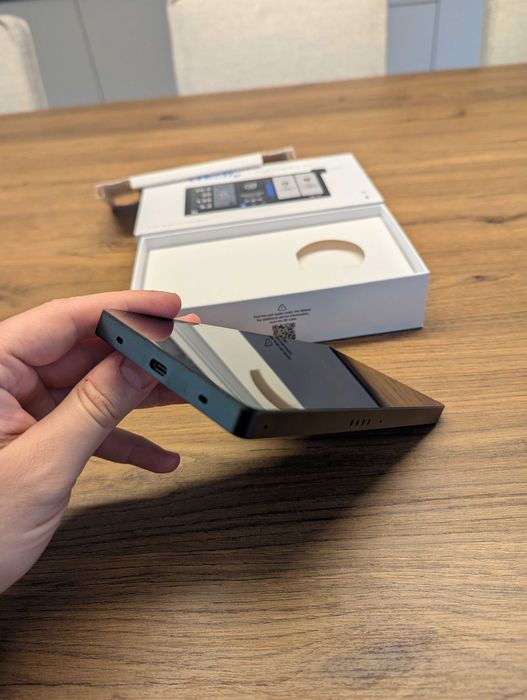 Shelly Wall Display X2