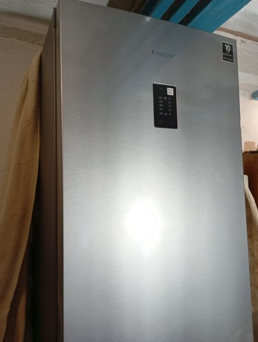 Продам холодильник Samsung