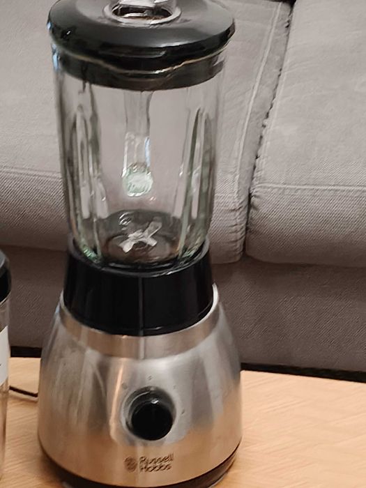 Blender kielichowy Russell Hobbs stalowy nowy