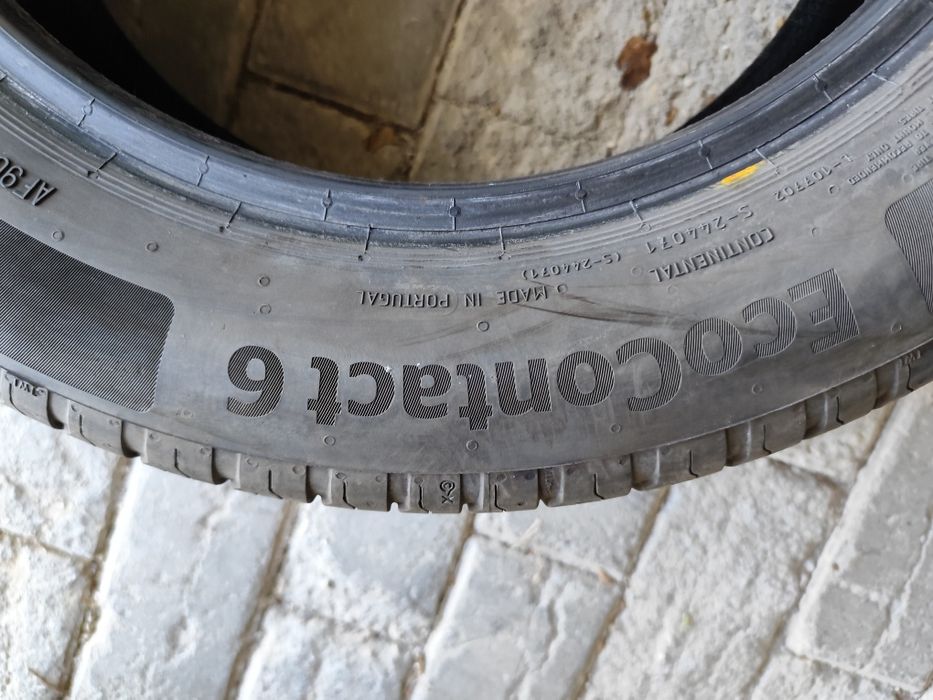 Pneus 185/60r15 Continental 75% piso