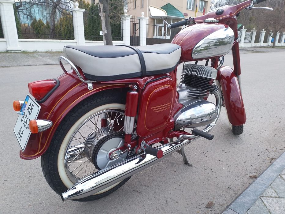 Продам мотоцикл Jawa 350 typ 360.00