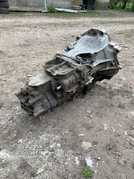 Кпп з Ауді А6С4 ( 100)  1996 року 2,3 бензин