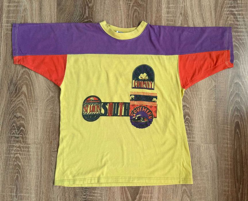 Kolorowy T-shirt Retro Lata90 (XS/34) #CampioneHeimAmbrosius #Vintag