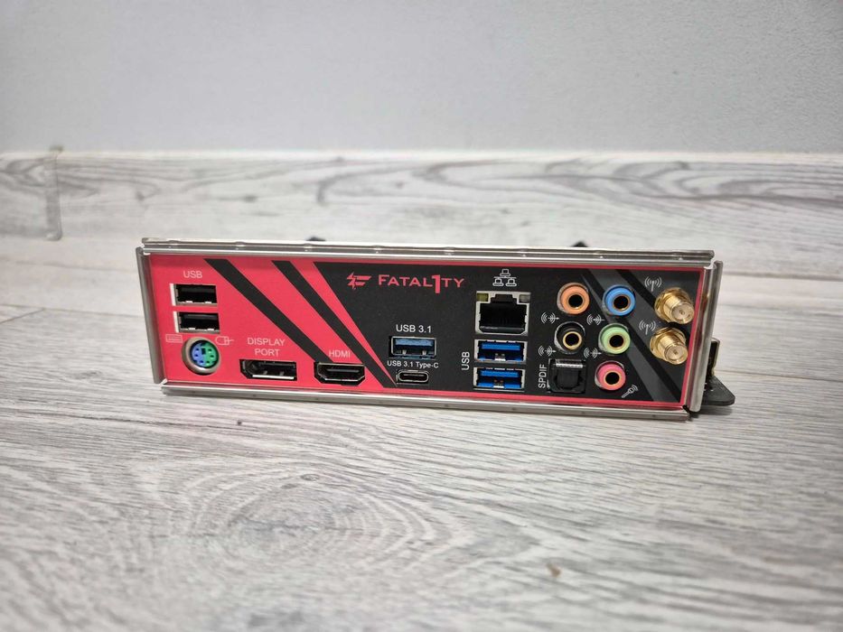 AM4 mini-ITX материнка ігрова ASRock Fatal1ty B450 Gaming-ITX/AC Wi-Fi