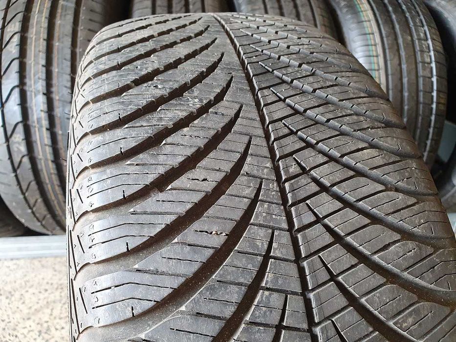 1x Opona całoroczna 235/45/18 GOODYEAR Vector 4Seasons GEN-2  7.5mm