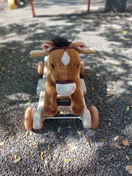 Лошадка каталка-качалка 2 в 1