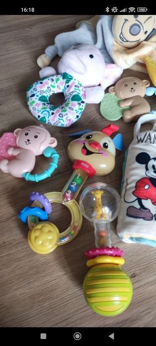 Zestaw zabawek dla niemowlaka