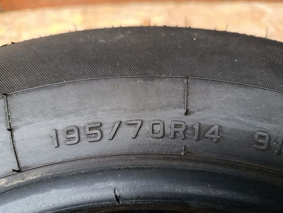 Шини 4шт 195/70/14 OVATION