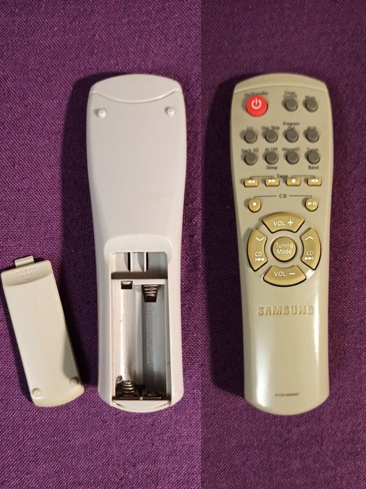 Музыкальный центр Samsung Max-L45 + пульт ДУ  ( колонки не продаются )