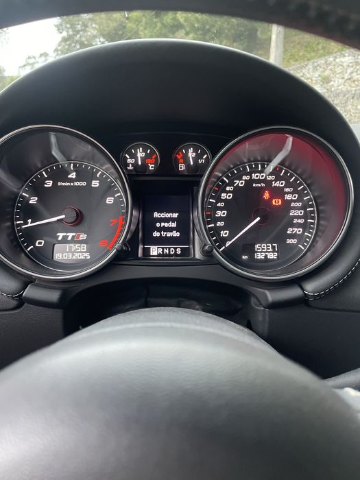 Audi TTs 272 quattro