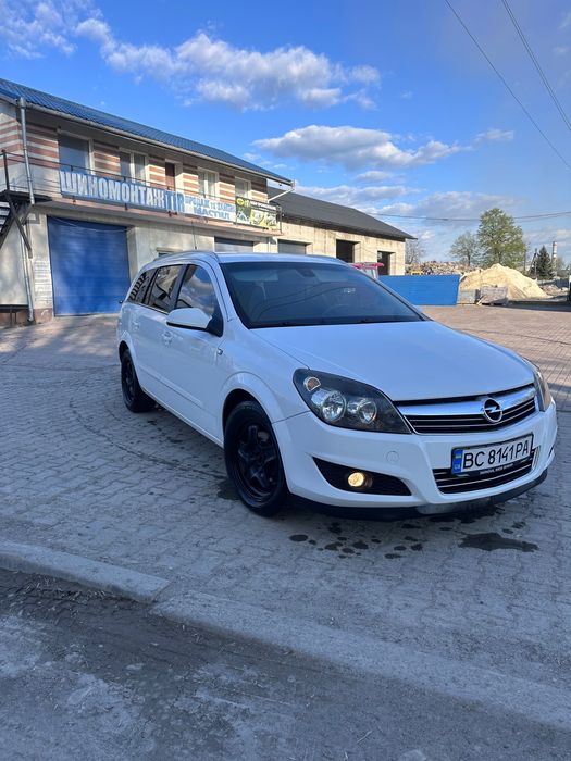 Opel Astra h. Cosmo
