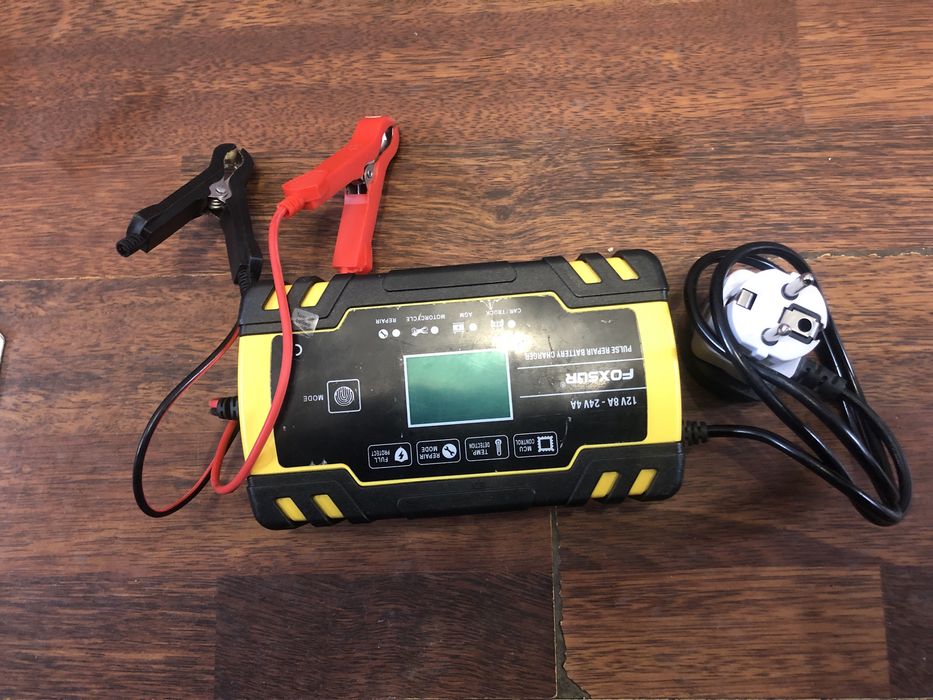 Продам зарядний пристрій 4-10 ампер