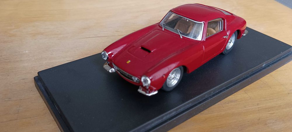 Ferrari 250 GT LWB 1/43 BANG
