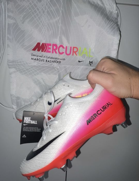 profesjonalne korki piłkarskie Nike Zoom Mercurial Vapor 16 Elite FG