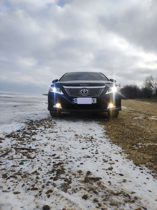 Toyota Camry 50  2011р