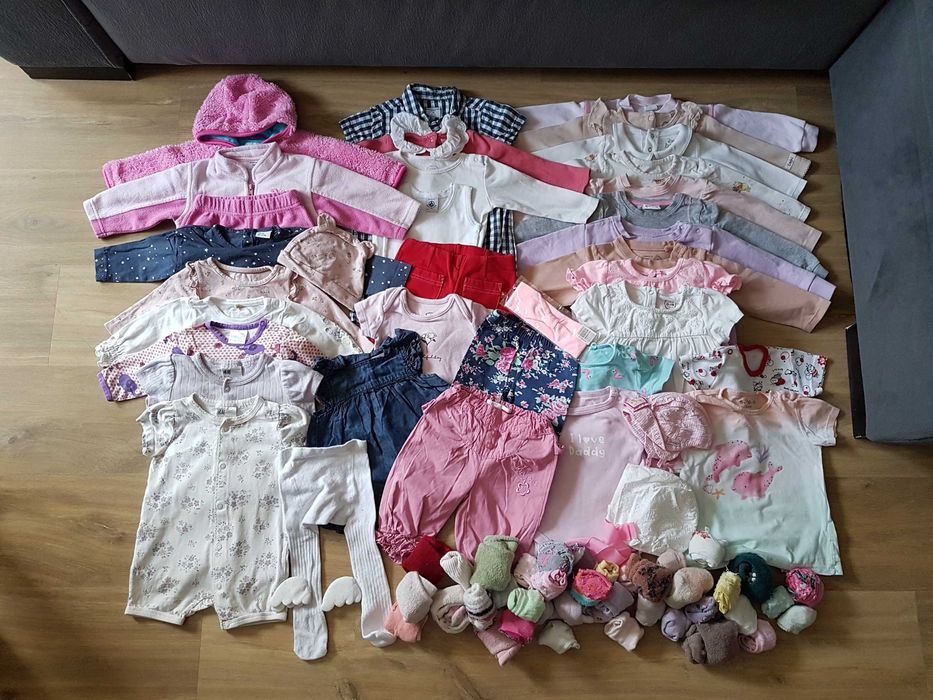 Zestaw ubranek dla noworodka 56/62/68/74 body pajac bluzy skarpetki