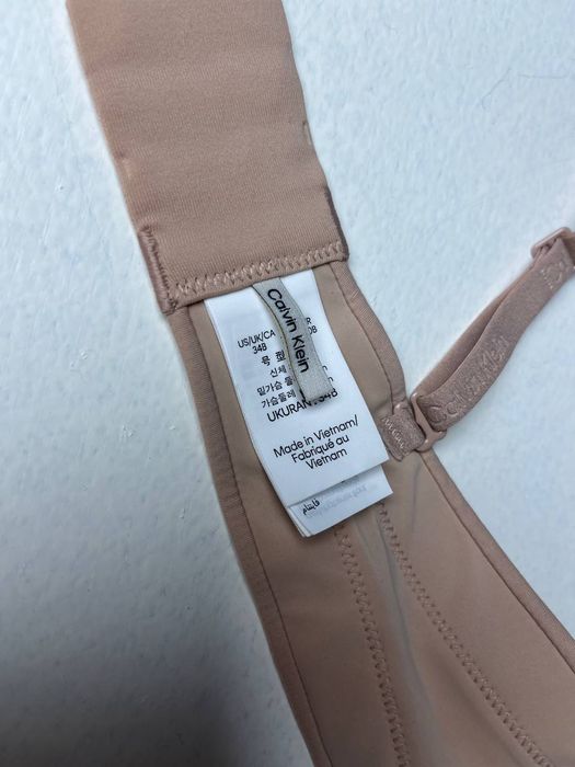 Бюстгальтер Calvin Klein