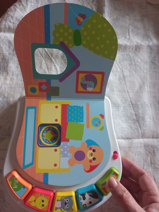 Livro/Brinquedo (Chicco) didático para bébé.