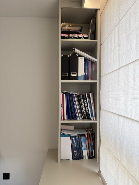 Biurko z regałem i szufladami