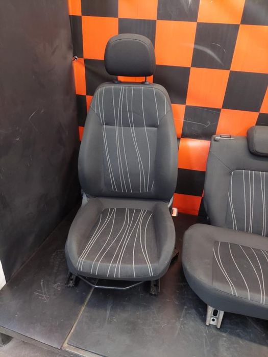 Conjunto de bancos OPEL Corsa D