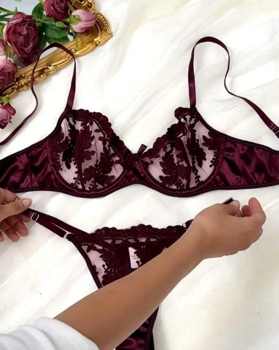 Неймовірний комплект білизни