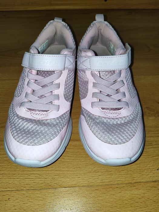 Кросовки для девочки Skechers, размер 33.5