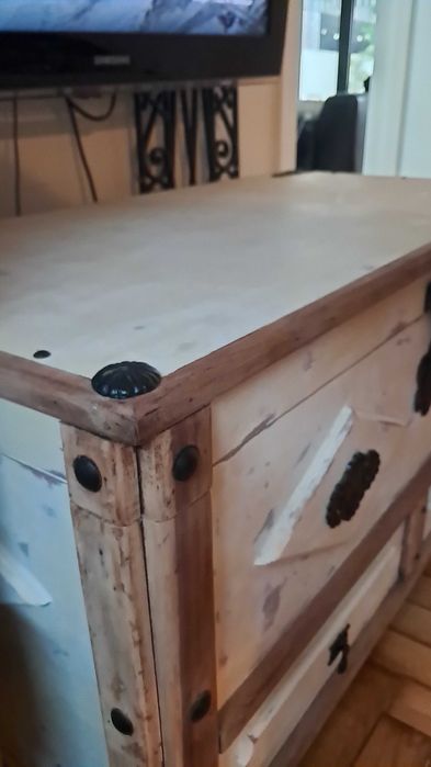 Arca de madeira recuperada